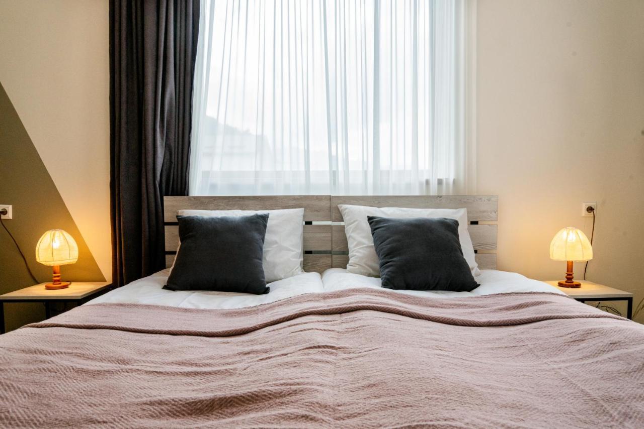 Hotel Jimla Степанцмінда Екстер'єр фото